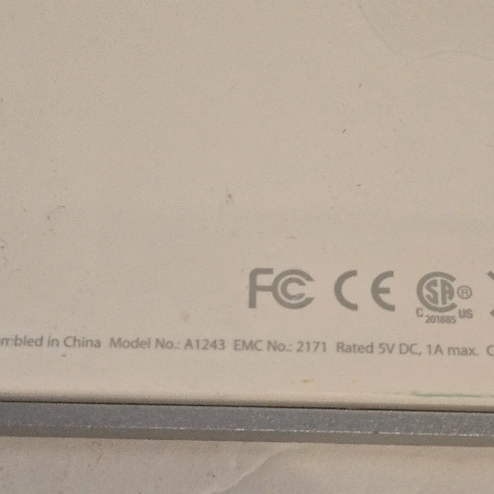 Genuine Apple A1243 Wired Mac Standard USB Keyboard w/ Numeric Keypad‎